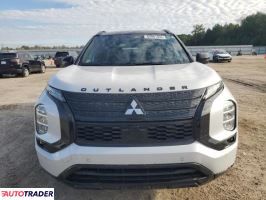 Mitsubishi Outlander 2024 2