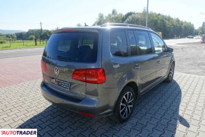 Volkswagen Touran 2011 2.0 140 KM
