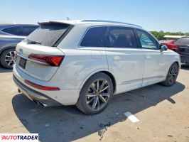Audi Q7 2023 4