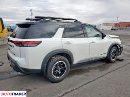 Nissan Pathfinder 2023 3