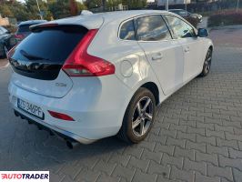 Volvo V40 2018 2 150 KM