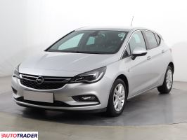 Opel Astra 2018 1.4 123 KM