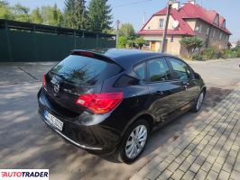 Opel Astra 2013 1.4 120 KM