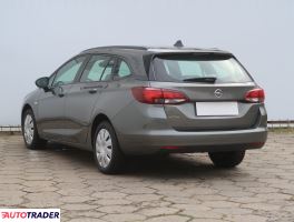 Opel Astra 2019 1.6 134 KM