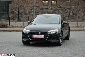 Audi A4 2022 2.0 150 KM