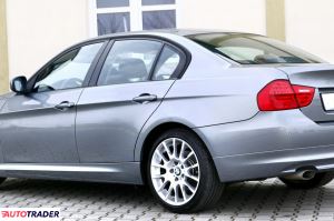 BMW 320 2009 2.0 177 KM