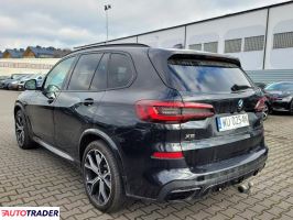 BMW X5 2021 4.4 530 KM