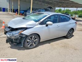 Nissan Versa - zobacz ofertę