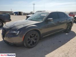 Chrysler 300C 2021 3