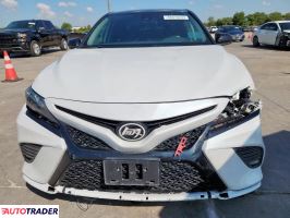 Toyota Camry 2020 3