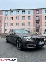 BMW 730 2013 3.0 258 KM