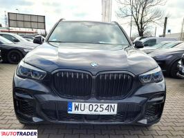 BMW X5 2021 4.4 530 KM