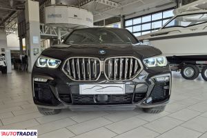 BMW X6 2021 4.4 530 KM