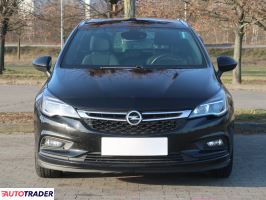 Opel Astra 2018 1.4 147 KM