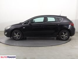 Opel Astra 2010 1.4 138 KM