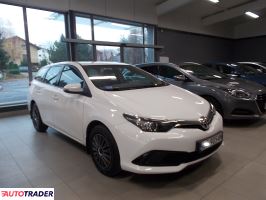 Toyota Auris 2016 1.6 132 KM Toyota Auris 2016 1.6 132 KM