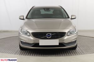 Volvo V60 2015 2.0 147 KM