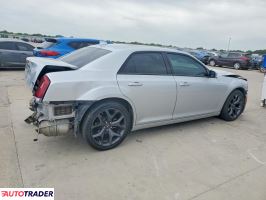 Chrysler 300C 2023 3