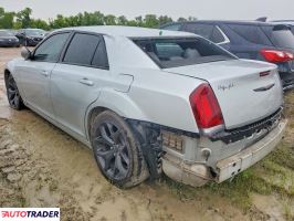 Chrysler 300C 2021 3