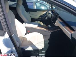 Tesla Model X 2022
