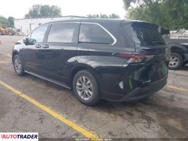 Toyota Sienna 2025 2
