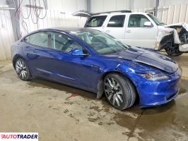 Tesla Model 3 2024