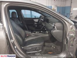 Mercedes 220 2022 2