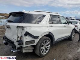 Ford Explorer 2021 3