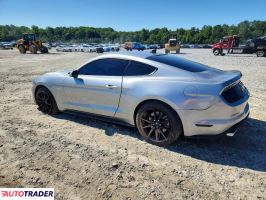Ford Mustang 2022 5