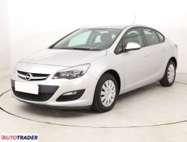 Opel Astra 2018 1.4 138 KM