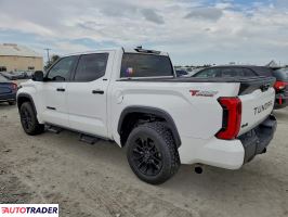 Toyota Tundra 2022 3