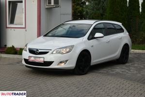 Opel Astra 2011 1.7 110 KM