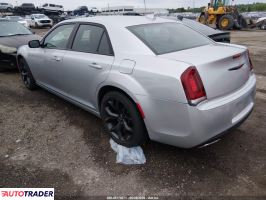 Chrysler 300C 2021 3