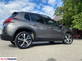 Peugeot 2008 2017 1.2 110 KM