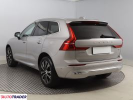 Volvo XC60 2022 2.0 194 KM