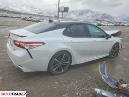 Toyota Camry 2020 3