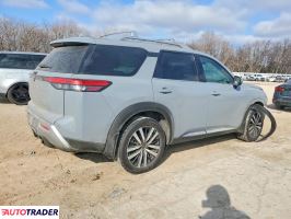 Nissan Pathfinder 2023 3