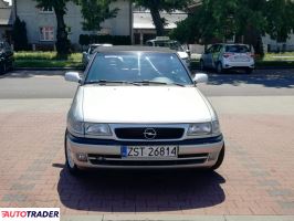 Opel Astra 1998 1.6 75 KM