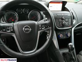Opel Zafira 2015 1.6 120 KM