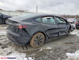 Tesla Model 3 2024