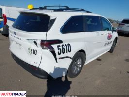 Toyota Sienna 2025 2