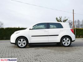 Toyota Pozostałe 2010 1.4 90 KM