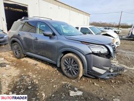 Nissan Pathfinder 2022 3