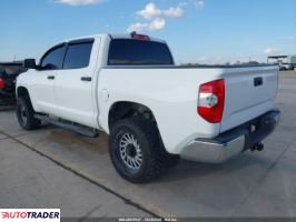 Toyota Tundra 2021 5