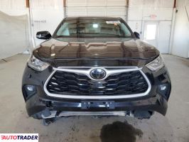 Toyota Highlander 2020 3