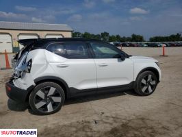 Volvo XC40 2024