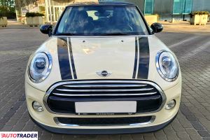 Mini Cooper 2015 1.5 136 KM
