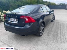 Volvo S60 2015 2.0 306 KM