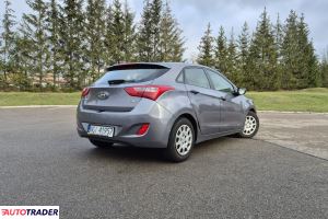 Hyundai i30 2013 1.4 90 KM