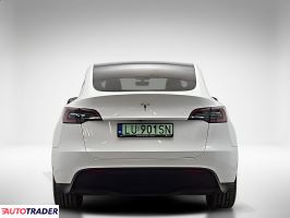 Tesla Model Y 2023 299 KM